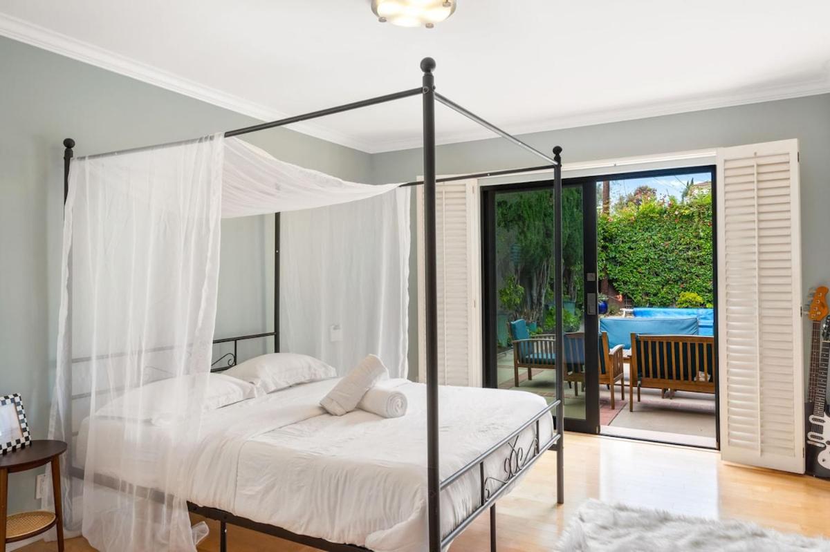 Holiday home Beverly Hills 6br Haven W Pool Hot Tub Los Angeles